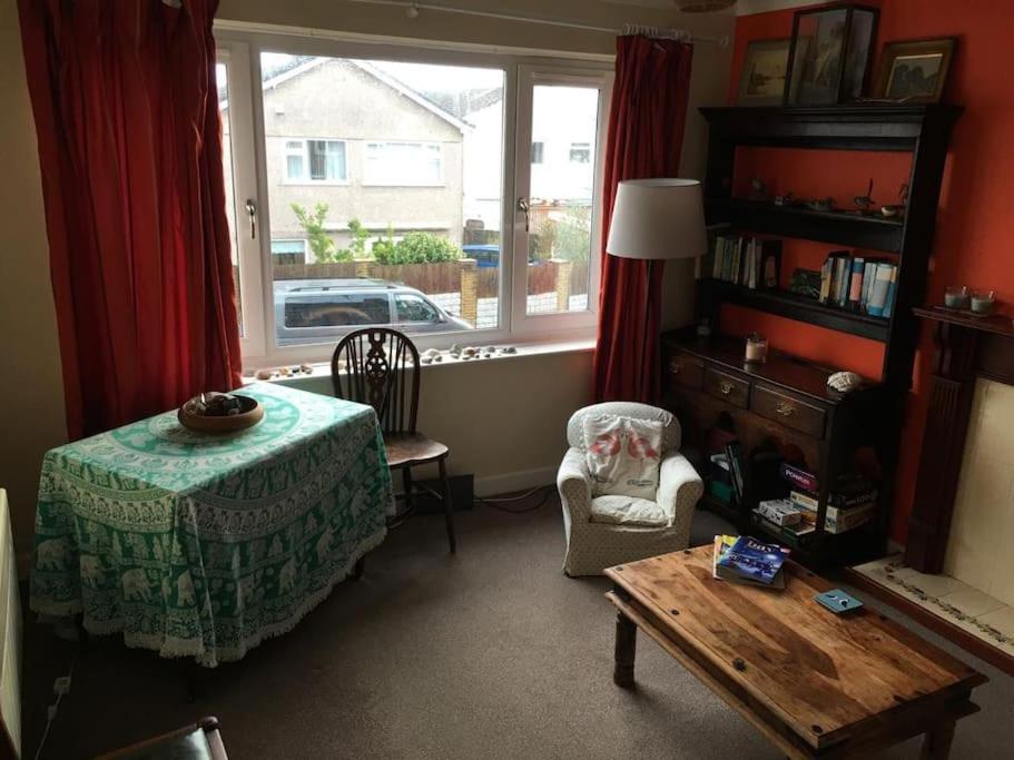 Апартаменты Cosy 2 Bedroom Flat *