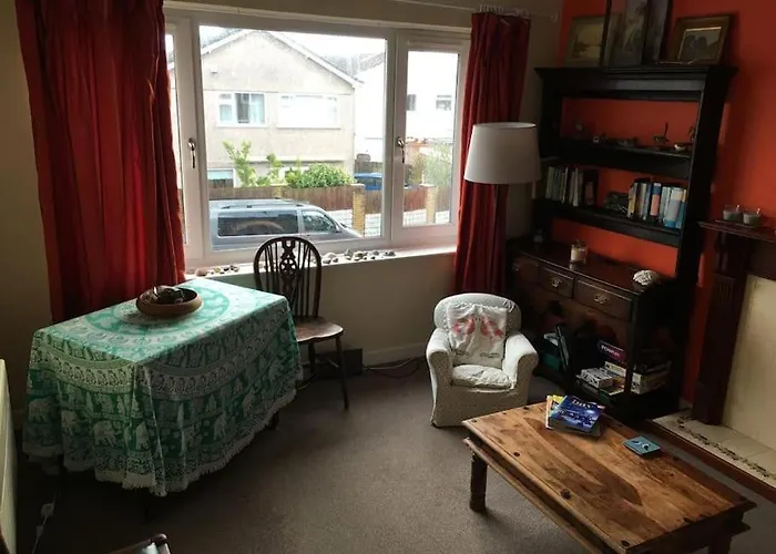 Cosy 2 Bedroom Flat